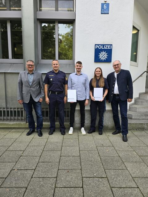 Scheckübergaben beim PP München durch die Bayerische Polizeistiftung