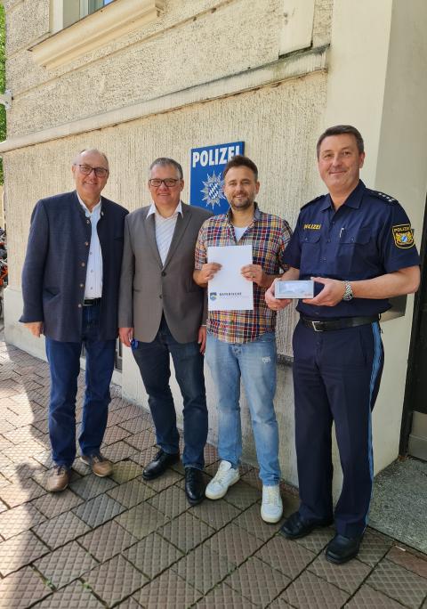Scheckübergabe beim PP München - PI 22