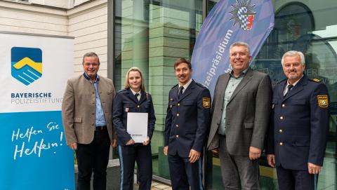 Beamtin durch Tritte ins Gesicht verletzt