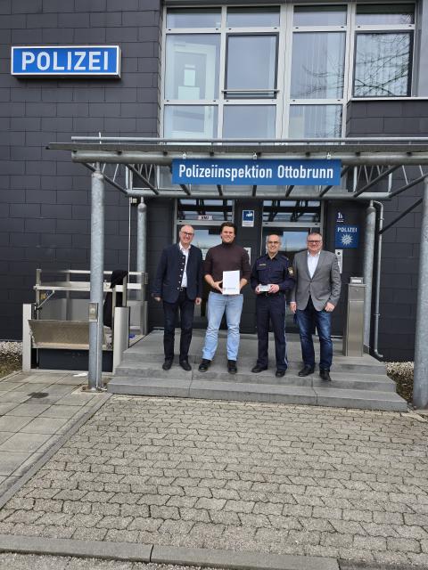 Scheckübergabe beim PP München